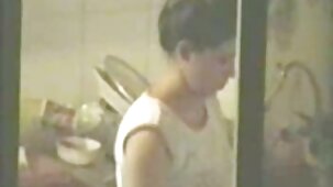 Pendant le casting, la brune se porn black francais donne dans la chatte