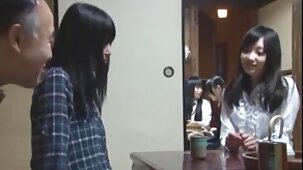 Après une promenade, il a baisé une femme mature pono francais gratuit dans sa chatte