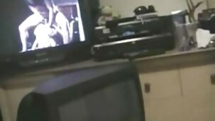 Un client de taxi baise franchement un tchèque dans film de sexe français la voiture