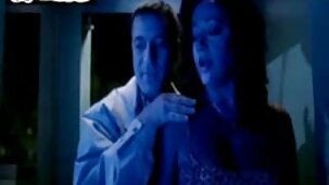 D'abord, le monsieur a baisé la fille atteinte film de sex en francais d'un cancer sur le canapé