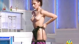 Chuvishka a montré son butin blanc devant porno avec viol un jeune macho