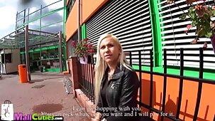 Grosse bite mâle insère dans la porno francais ecole chatte lubrifiée