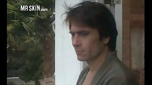 Un homme a arrangé le sexe romantique pour sa petite film porno gratuit viol amie