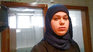 Un homme aime s'insérer dans la culotte de xnxx film francais sa petite amie