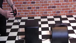 Une femme fatiguée est rentrée chez elle le amateur francais xxx matin et a été punie par une baise dure