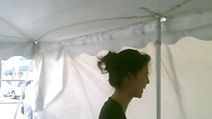 Mari sur le lit baise activement sa femme en porno francais fille culotte