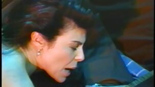 Baise sa belle-fille avec maman porno francais tv qui dort à côté de lui