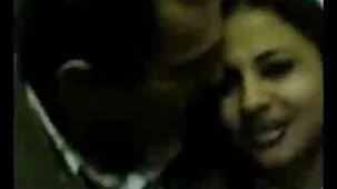 L'intimité avec une jeune femme pornofrancais gratuit dépravée a commencé un mec