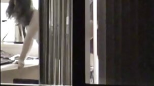 Une nana aux gros seins avale xxx francais gratuit la bite de son copain